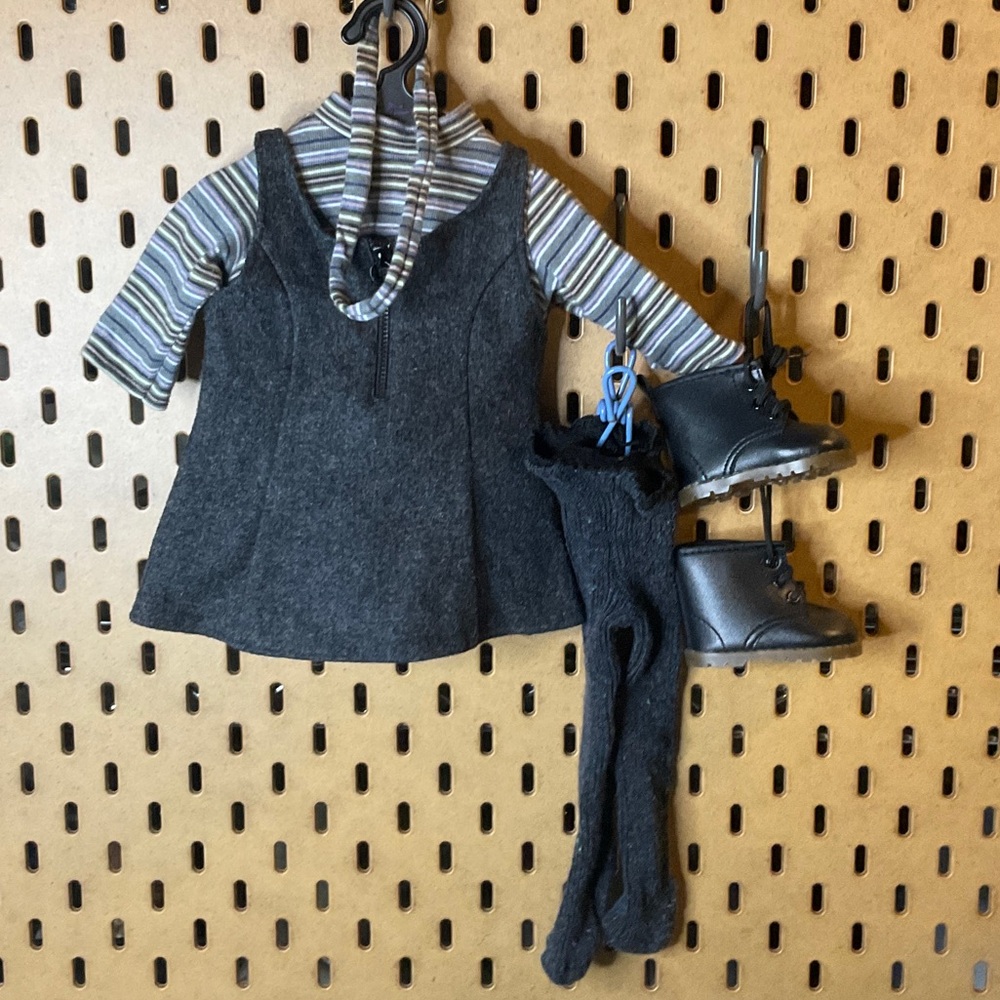 American Girl doll outfit - school jumper - headband, tights and black boots